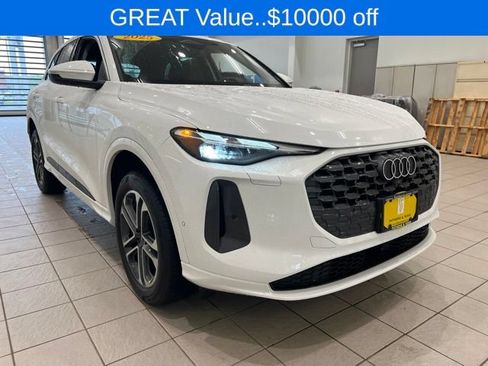 Used 2025 Audi Q5 Premium w/ 19" Wheel Package AWD/4WD image 1