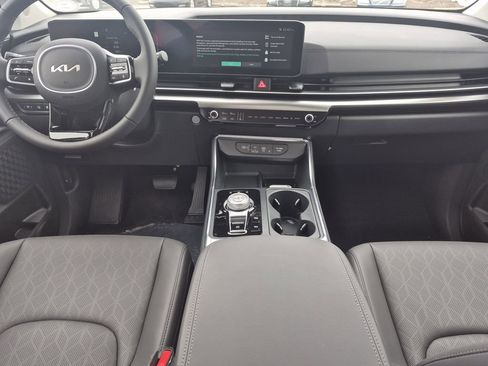 New 2026 Kia Carnival SX FWD image 12