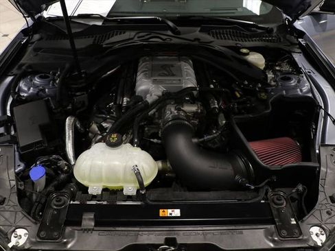 Used 2022 Ford Mustang Shelby GT500 w/ Carbon Fiber Track Pack image 20