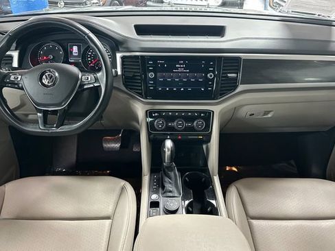 Used 2018 Volkswagen Atlas SEL AWD/4WD image 16
