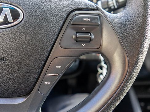 Used 2016 Kia Forte LX image 18