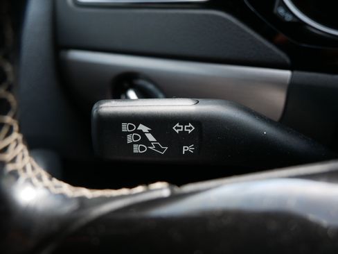 Used 2016 Volkswagen Jetta Sport FWD image 31