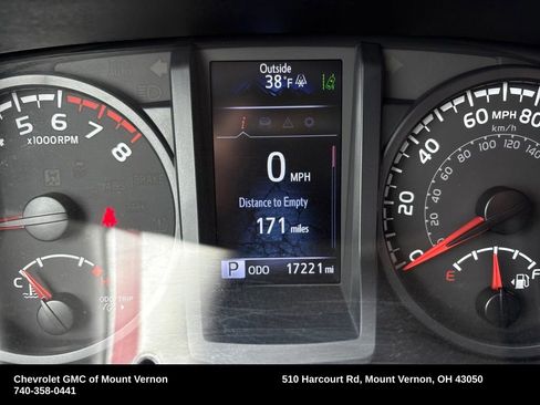 Used 2022 Toyota Tacoma SR image 11