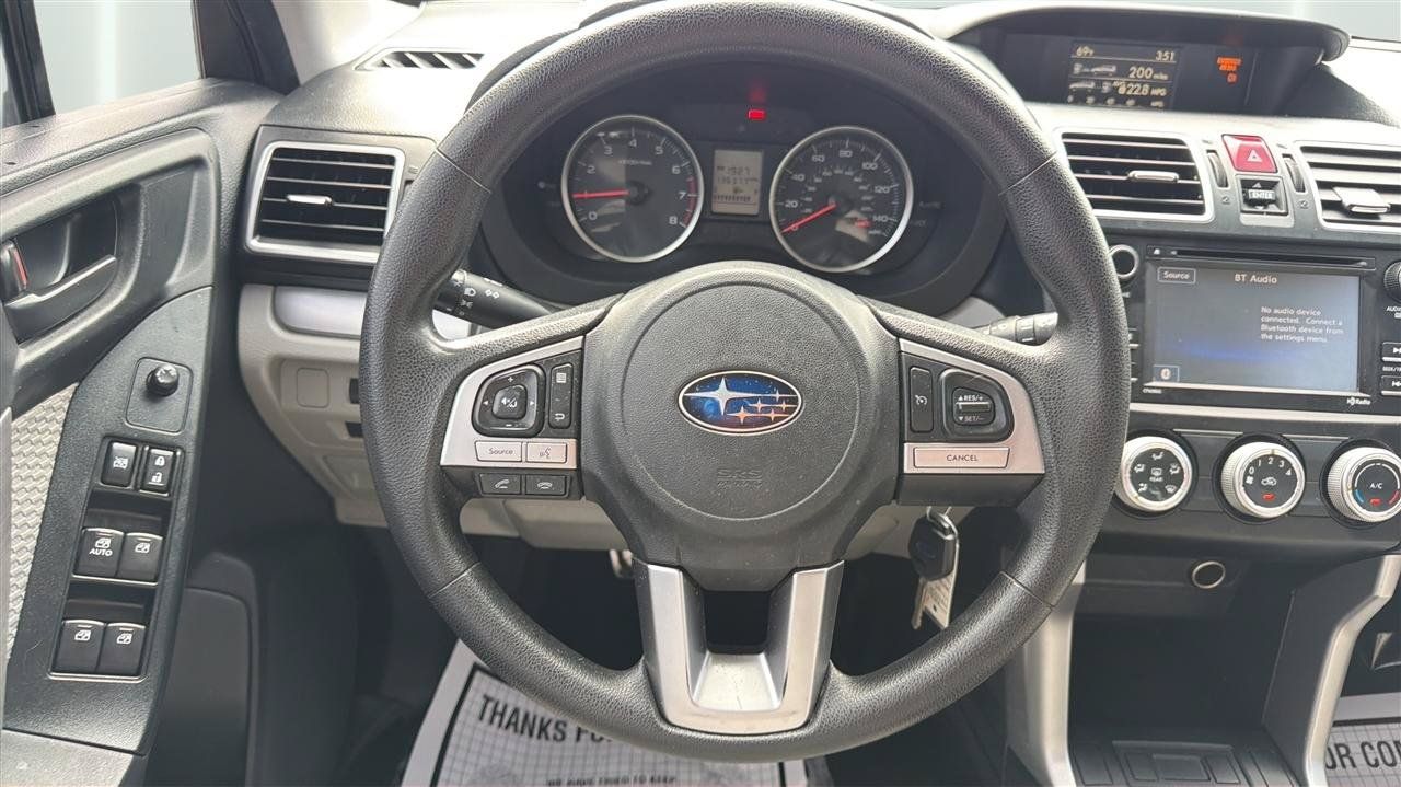 Used 2017 Subaru Forester 2.5i AWD/4WD image 22