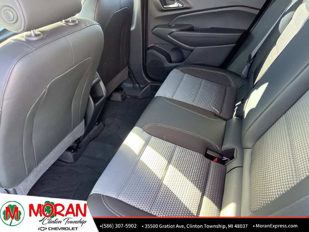 Certified 2024 Chevrolet Trax LT FWD image 13