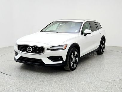 Certified 2025 Volvo V60 B5 Cross Country Plus