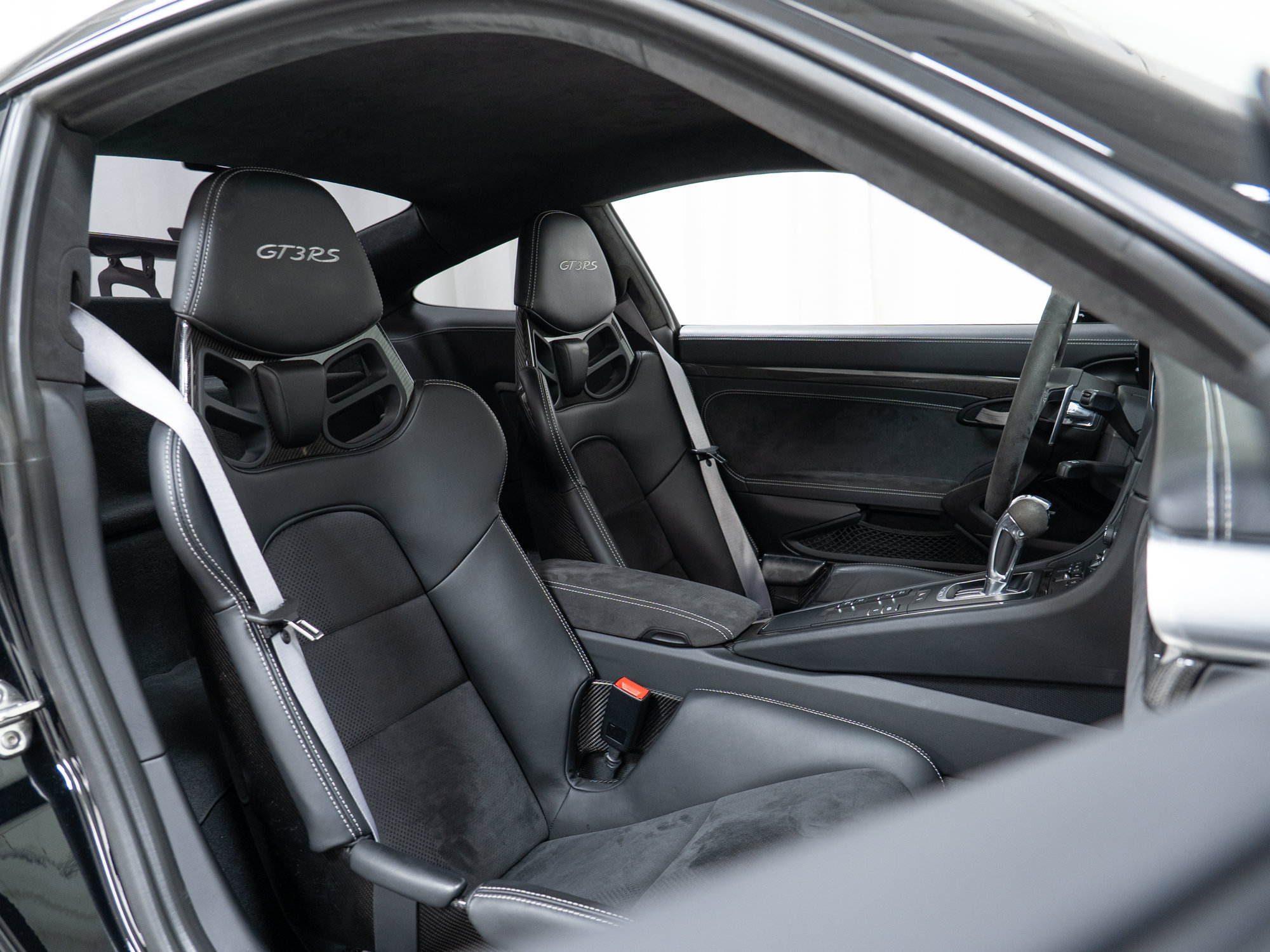 Certified 2019 Porsche 911 GT3 RS RWD image 34