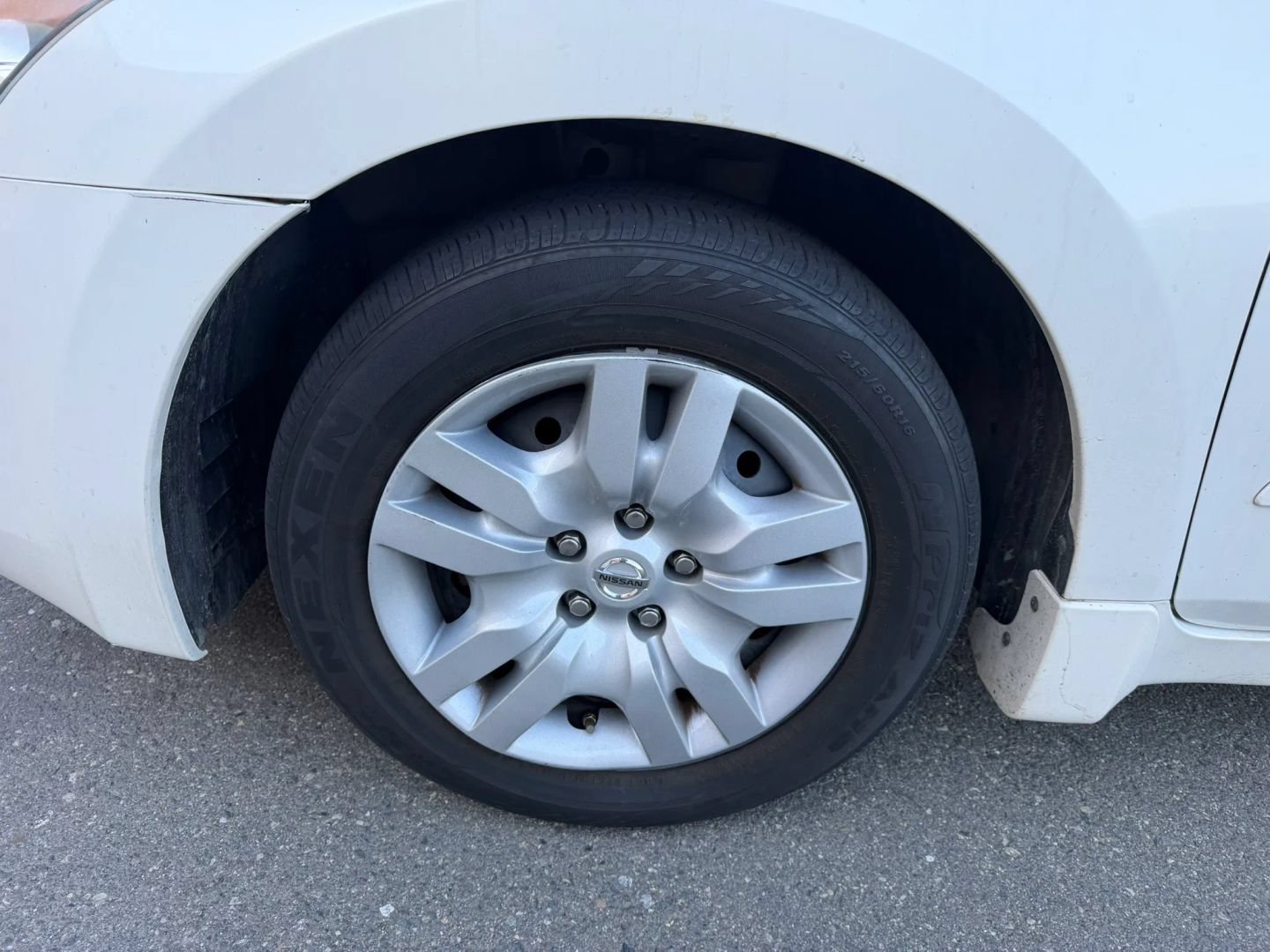 Used 2009 Nissan Altima 2.5 S FWD image 29