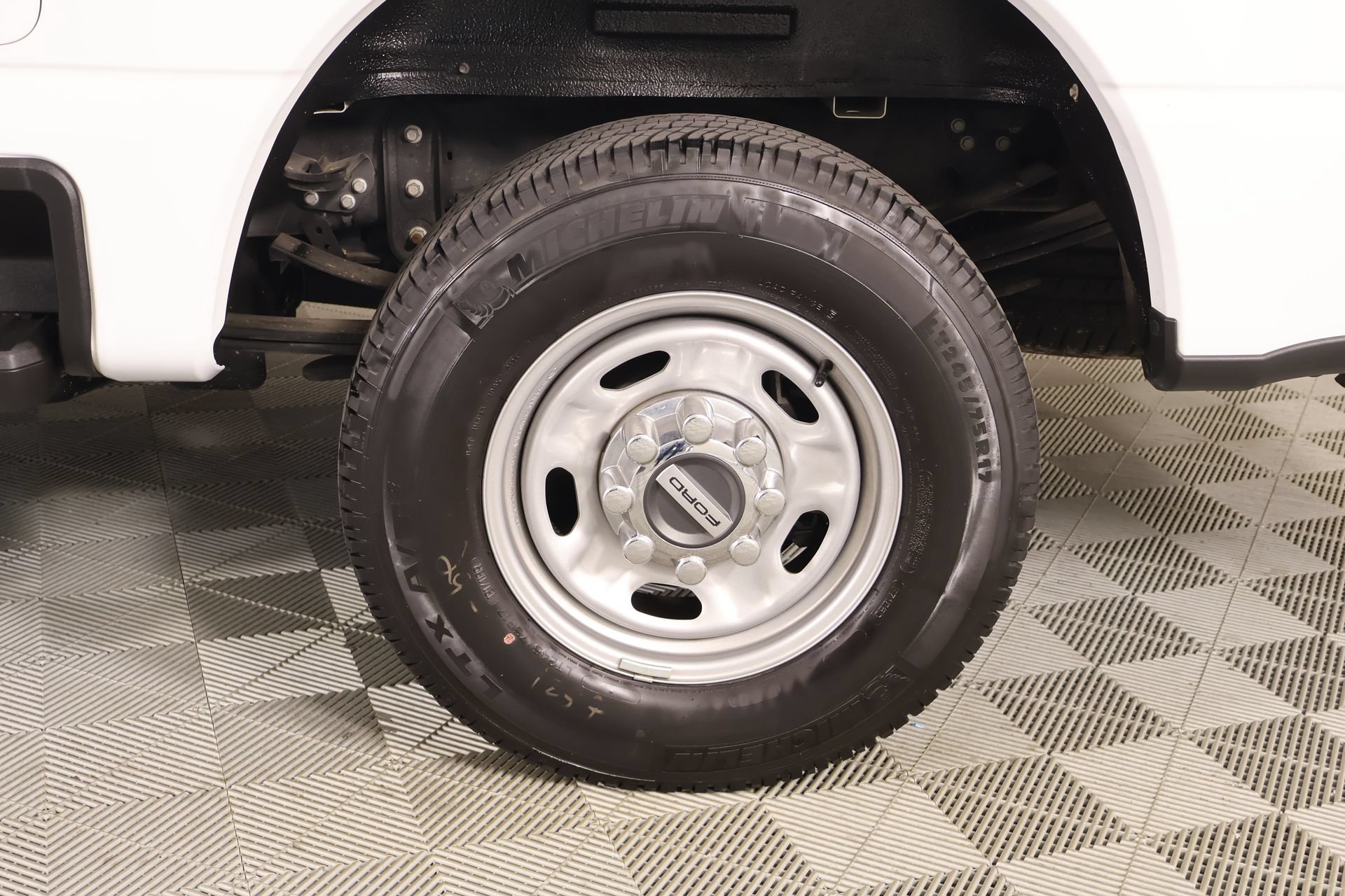 Used 2024 Ford F250 XL w/ XL Chrome Package RWD image 17