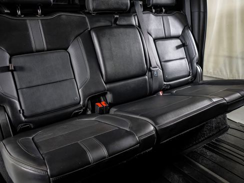 Used 2021 Chevrolet Silverado 3500 High Country w/ Snow Plow Prep/Camper Package image 32