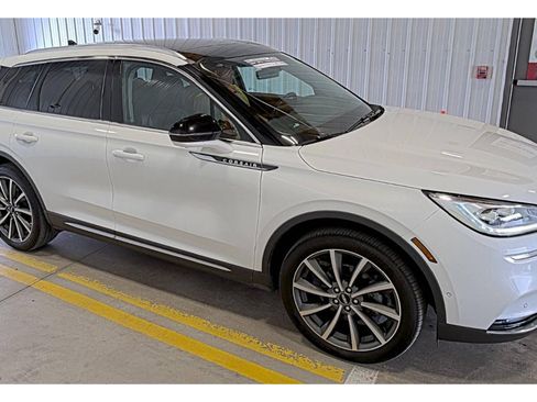 Used 2020 Lincoln Corsair Reserve w/ Equipment Group 202A AWD/4WD image 3