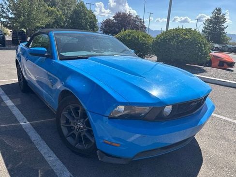 Used 2010 Ford Mustang GT RWD image 1