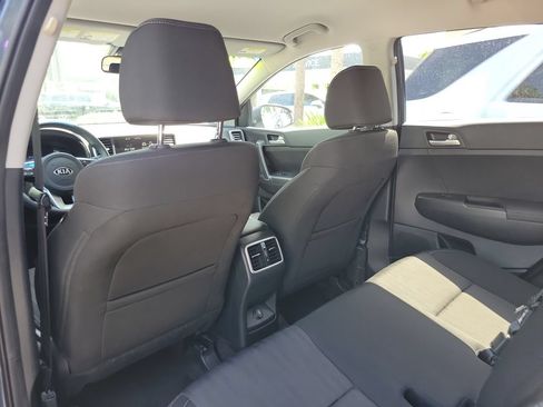 Used 2022 Kia Sportage LX FWD image 10