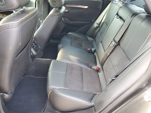 Used 2015 Chevrolet Impala LT w/ Convenience Package FWD image 21