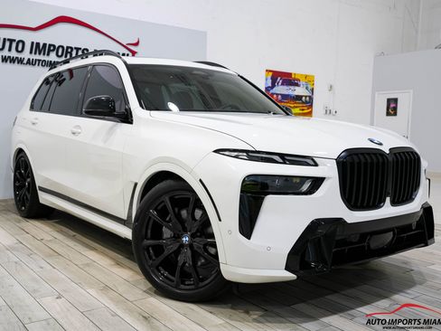 Used 2024 BMW X7 xDrive40i w/ M Sport Package image 26