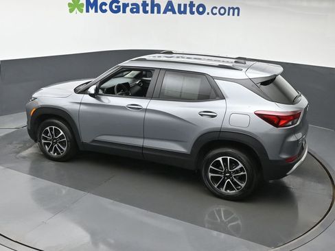 Used 2025 Chevrolet TrailBlazer LT w/ Driver Confidence Package image 23