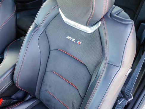 Used 2022 Chevrolet Camaro ZL1 image 28