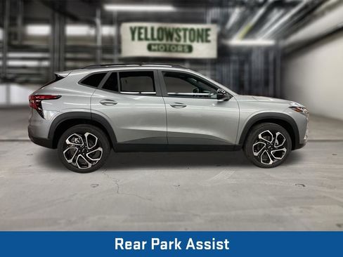 New 2026 Chevrolet Trax RS w/ Driver Confidence Package FWD image 5