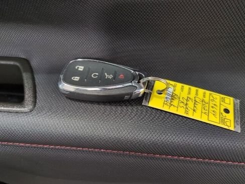 Used 2024 Chevrolet Equinox RS FWD image 24