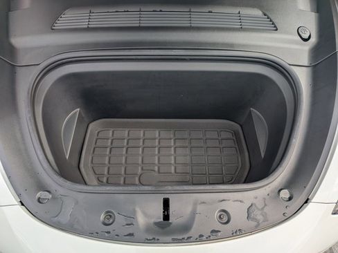 Used 2021 Tesla Model Y Performance image 23