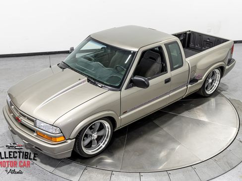 Used 2000 Chevrolet S10 Pickup LS w/ Preferred Equipment Group RWD image 31