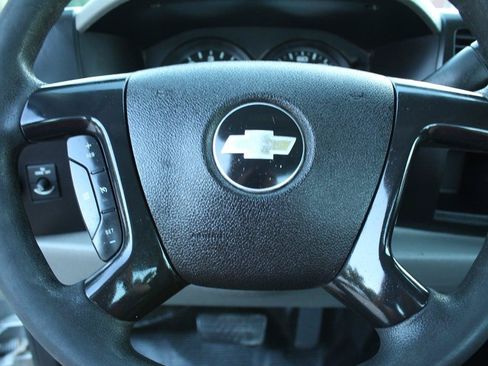 Used 2013 Chevrolet Silverado 1500 W/T RWD image 19