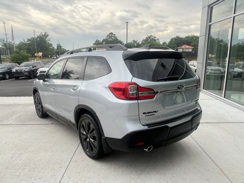 Used 2022 Subaru Ascent Onyx Edition AWD/4WD image 4
