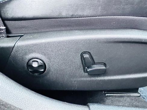 Used 2015 Dodge Charger SXT w/ AWD Plus Group image 18