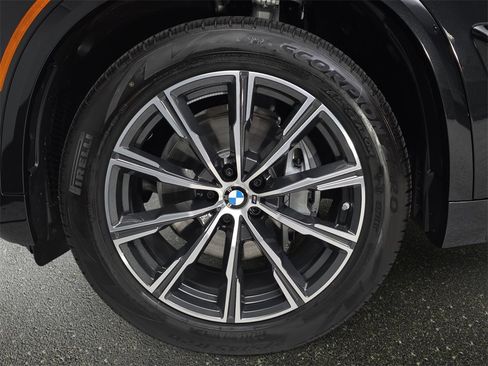 New 2026 BMW X5 xDrive40i w/ M Sport Package image 32