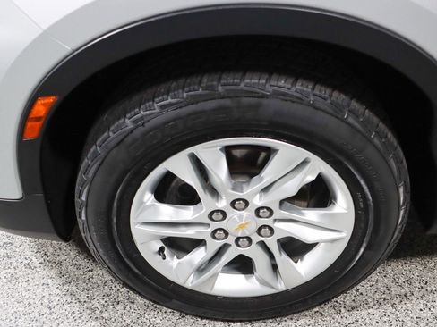 Used 2019 Chevrolet Blazer LT image 11