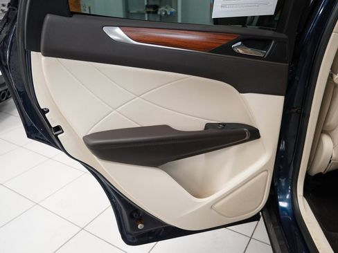 Used 2016 Lincoln MKC Reserve image 25