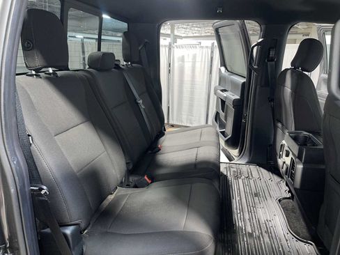 Used 2018 Ford F150 XLT w/ Equipment Group 302A Luxury AWD/4WD image 13