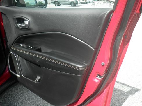 Used 2018 Jeep Compass Sport w/ Tech Group image 26