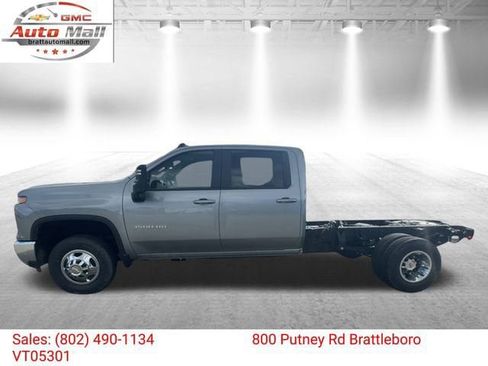 New 2025 Chevrolet Silverado 3500 LT w/ Convenience Package image 2