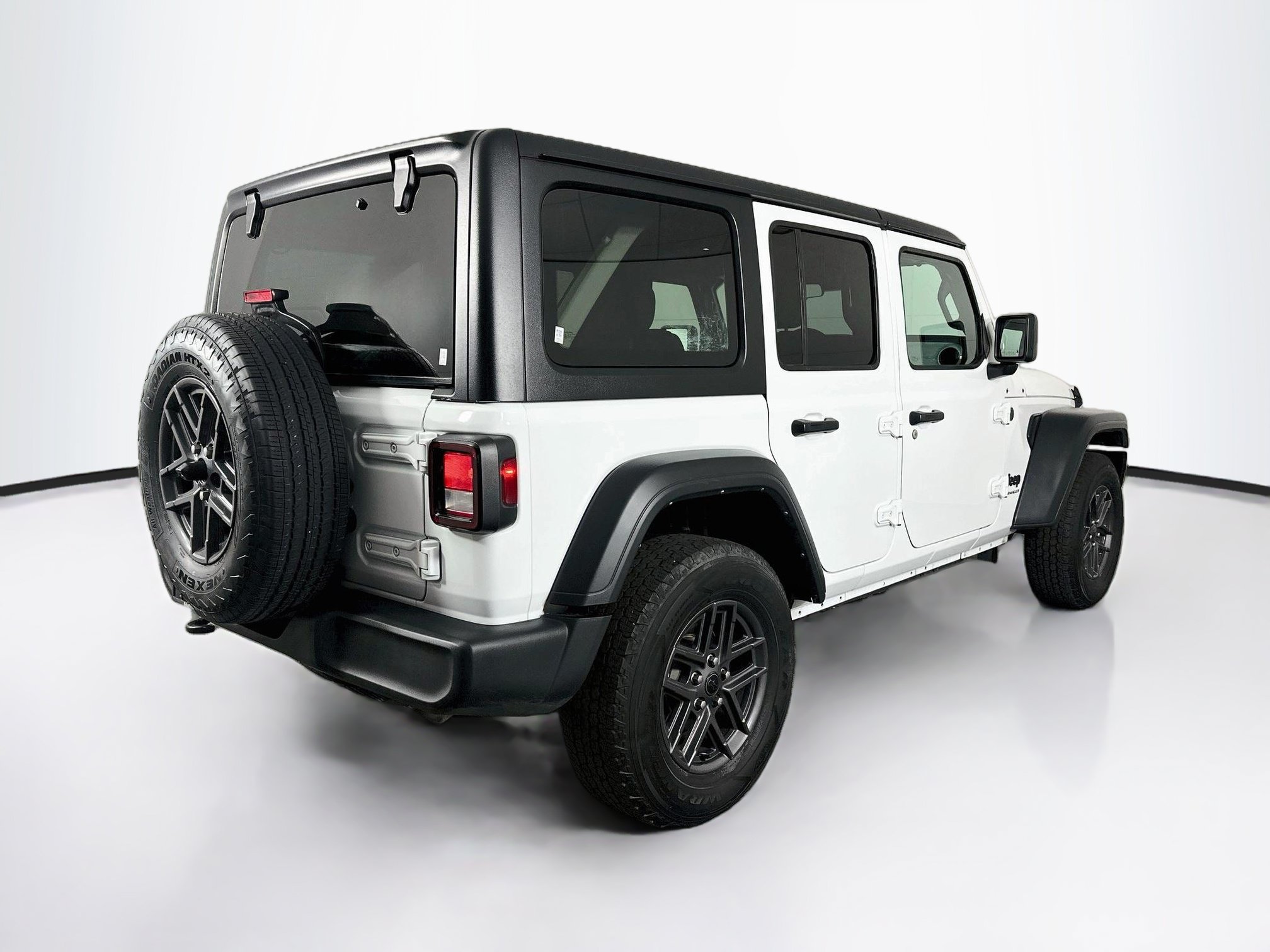 Used 2024 Jeep Wrangler Unlimited Sport AWD/4WD image 9