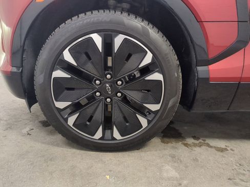 Used 2024 Chevrolet Blazer EV RS image 11