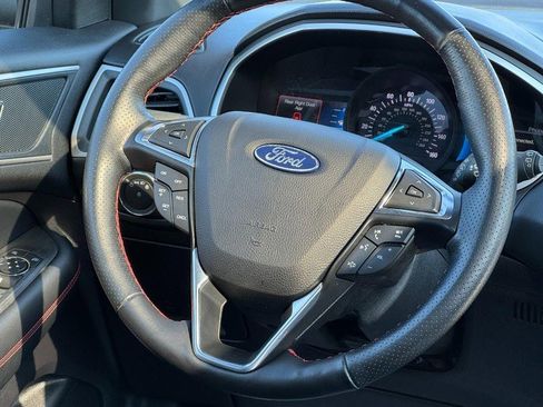Used 2021 Ford Edge ST-Line image 12