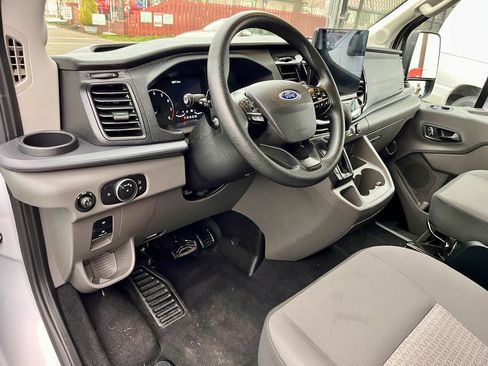 Used 2023 Ford Transit 350 XLT image 12