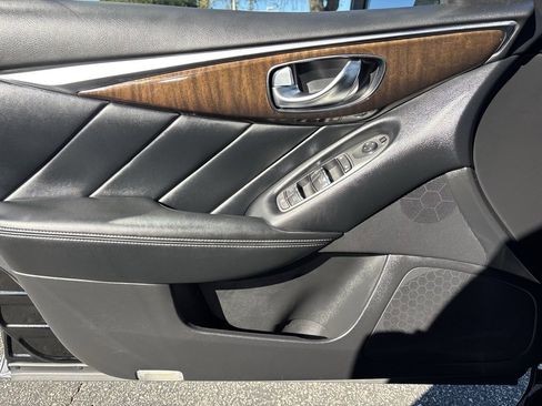 Used 2019 INFINITI Q50 Luxe w/ All Weather Package (L93) image 17