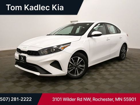 Certified 2024 Kia Forte LXS w/ LXS Technology Package FWD image 1
