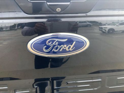 Used 2018 Ford F150 Lariat AWD/4WD image 10