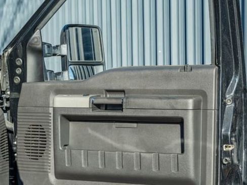 Used 2013 Ford F250 Lariat w/ Lariat Ultimate Pkg image 43