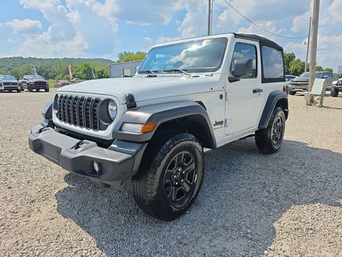 Used 2024 Jeep Wrangler Sport AWD/4WD image 4
