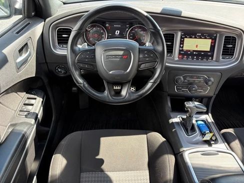 Used 2021 Dodge Charger Scat Pack w/ Driver Convenience Group RWD image 17