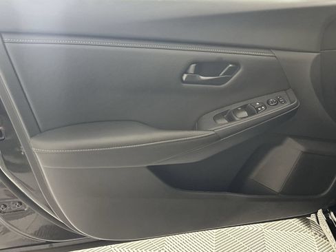 Certified 2025 Nissan Sentra S FWD image 28