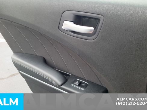 Used 2023 Dodge Charger SXT image 23