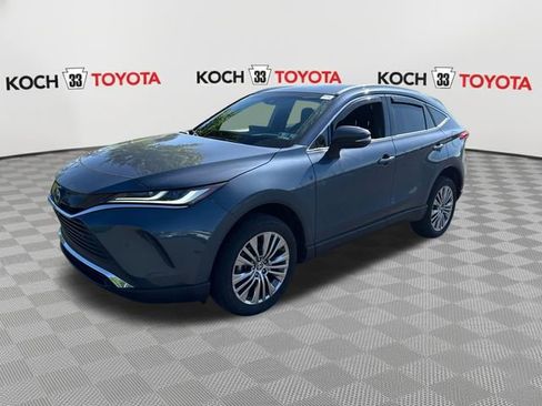 Used 2023 Toyota Venza Limited AWD/4WD image 3