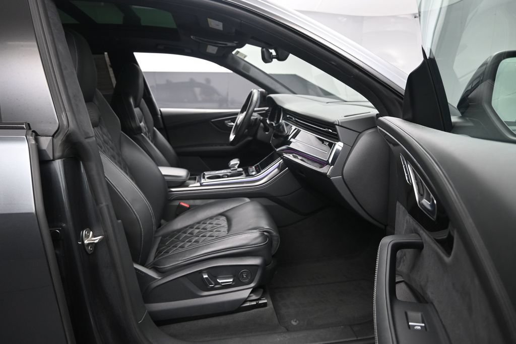 Used 2023 Audi SQ8 Prestige AWD/4WD image 30