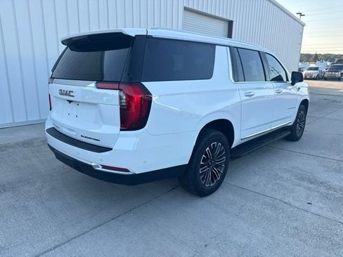 Used 2025 GMC Yukon XL Elevation RWD image 5