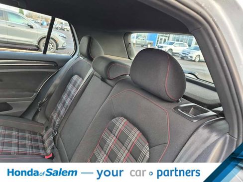 Used 2017 Volkswagen GTI Sport image 13